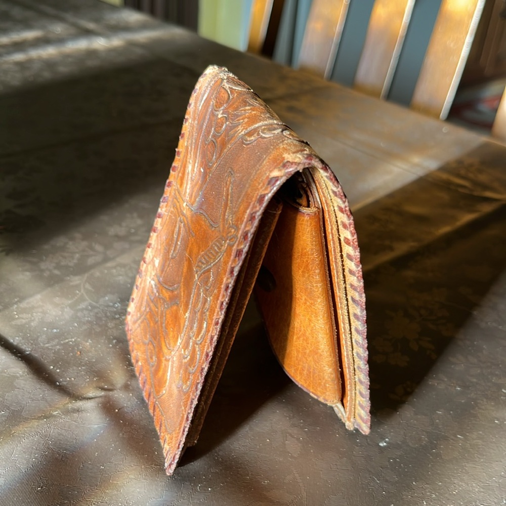 Vintage Embossed leather, bifold wallet, horse , Mexico - Picture 13 of 16